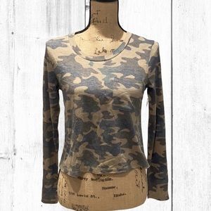 Tresics Long sleeve T-shirt camo size small